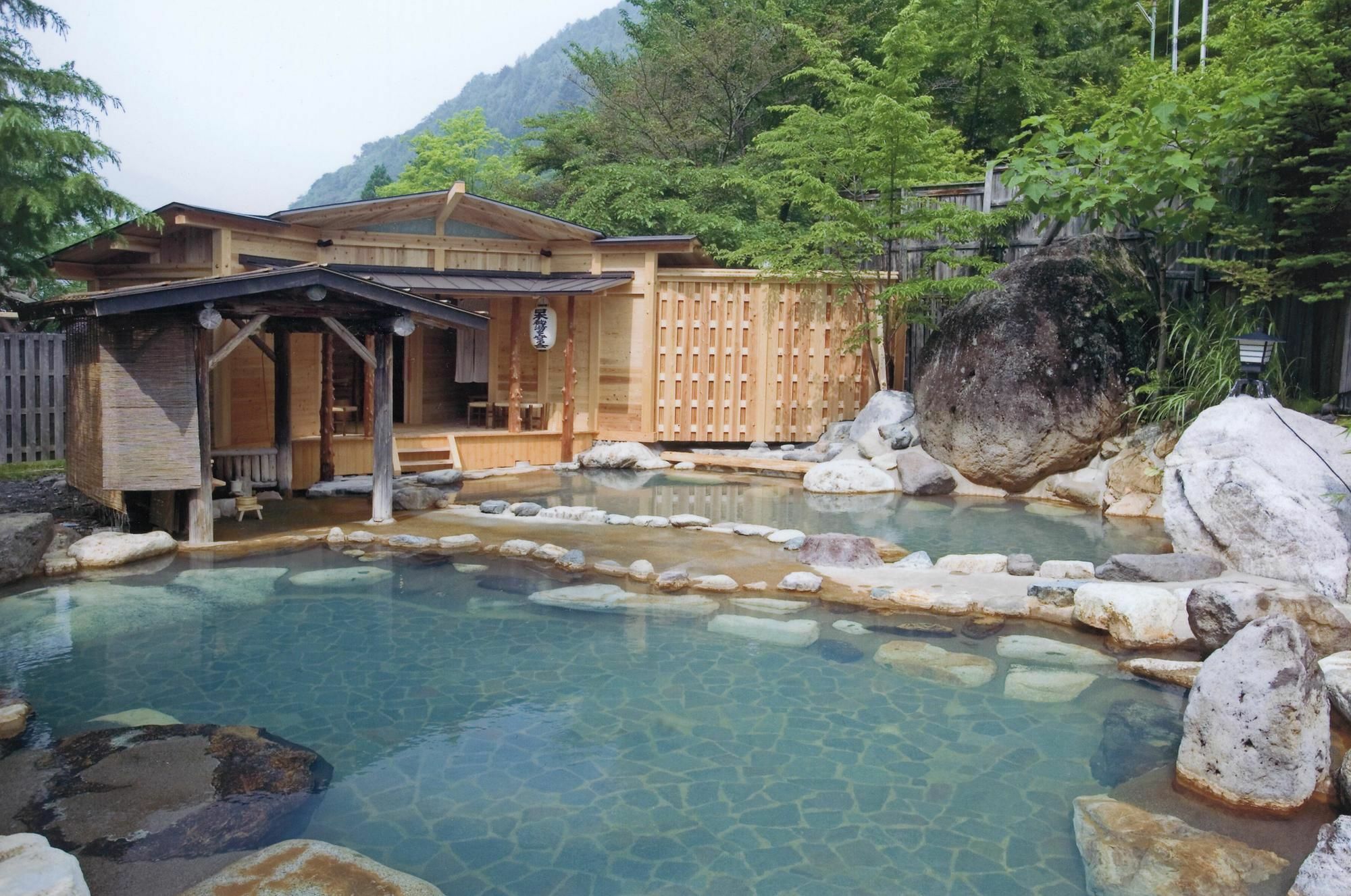 Suimeikan Karukaya Sanso Takayama  Exterior photo